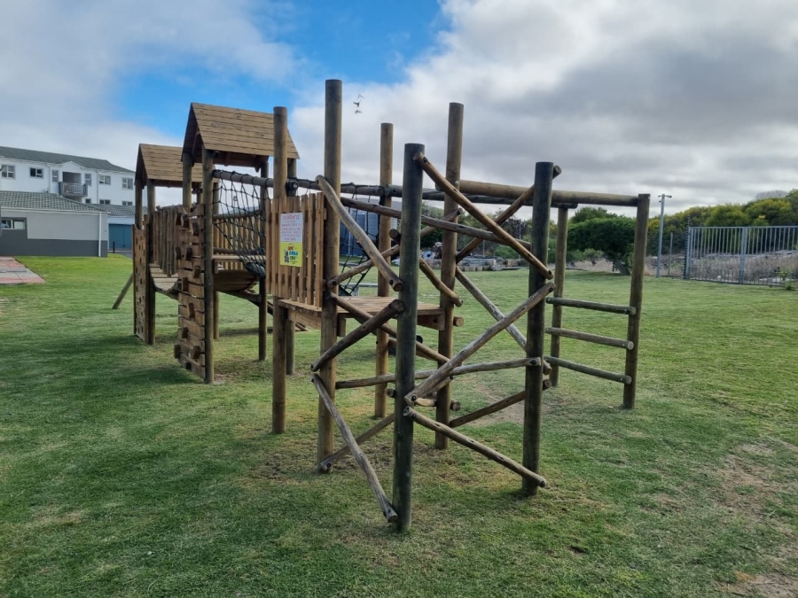 To Let 2 Bedroom Property for Rent in Big Bay Western Cape